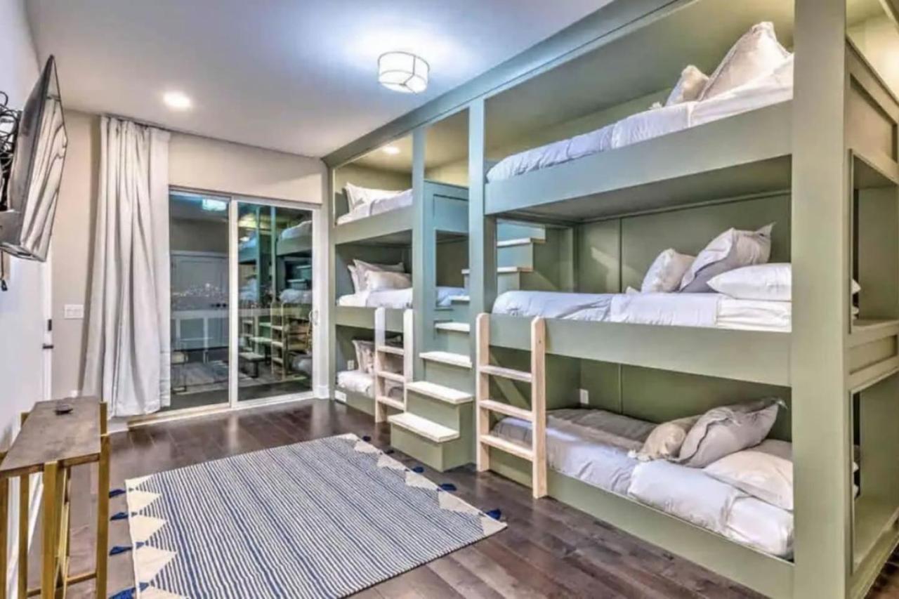 נאשוויל Luxury Four-Story Home, Rooftop Deck With Views, Pingpong! Sleeps 12! מראה חיצוני תמונה