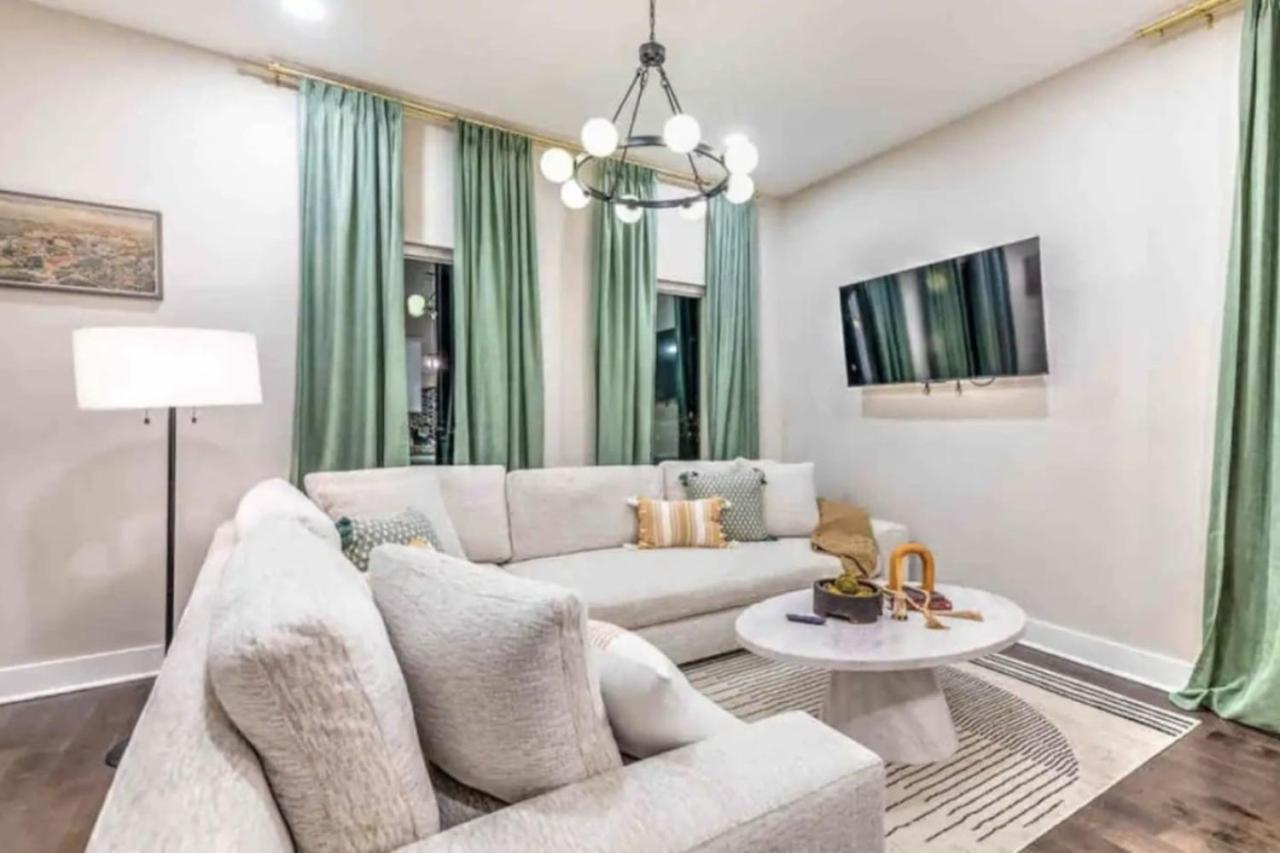 נאשוויל Luxury Four-Story Home, Rooftop Deck With Views, Pingpong! Sleeps 12! מראה חיצוני תמונה